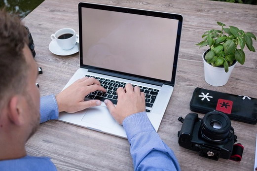 爱上海：Tea and Friendship： A New Way to Gather at Shanghai's Tea House